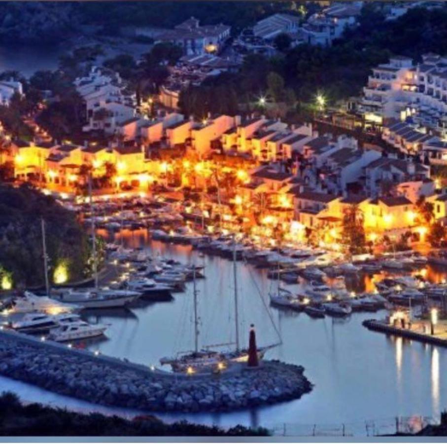 Jardines De Adnania En Marina Del Este Con Vistas Al Mar La Herradura  Kültér fotó
