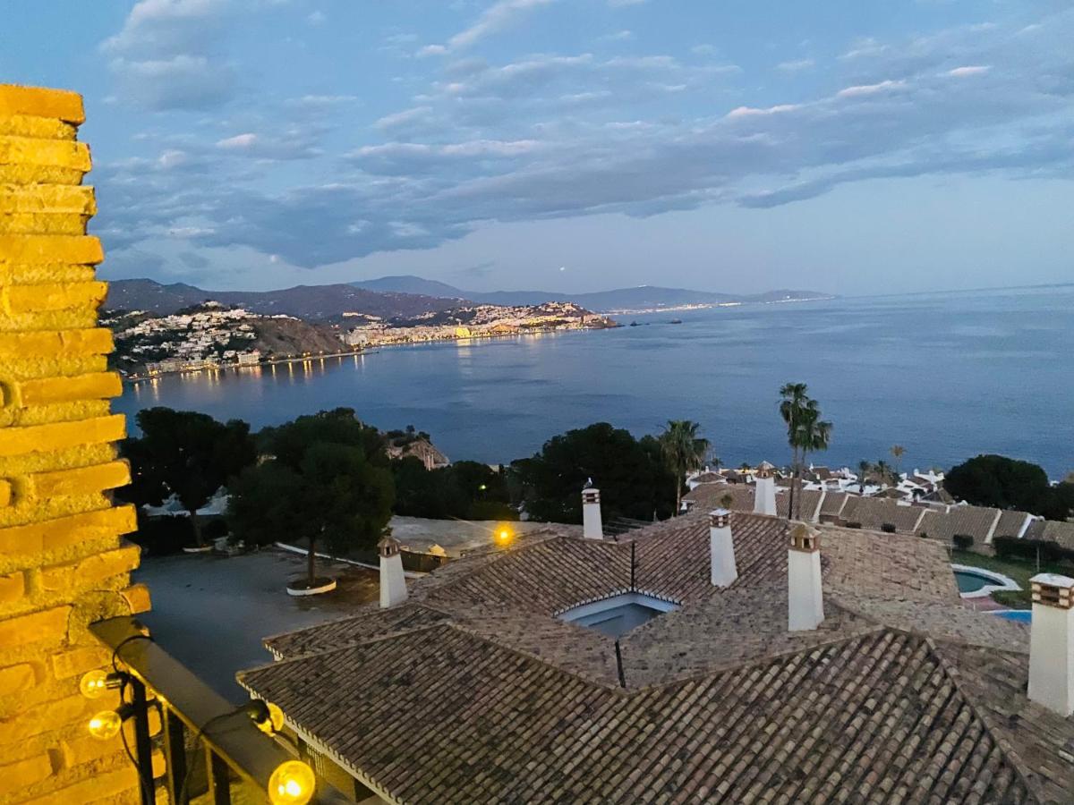 Jardines De Adnania En Marina Del Este Con Vistas Al Mar La Herradura  Kültér fotó
