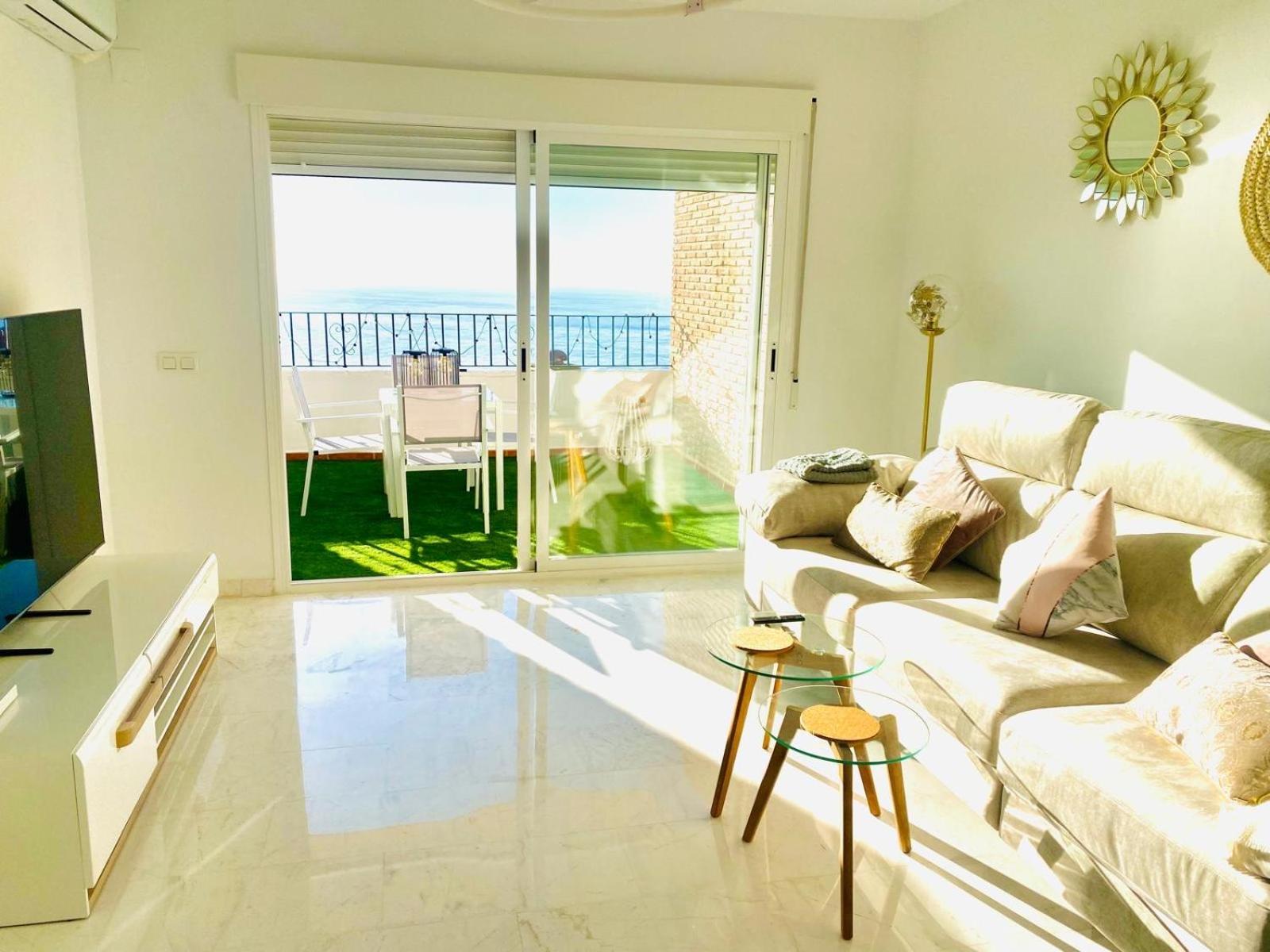 Jardines De Adnania En Marina Del Este Con Vistas Al Mar La Herradura  Kültér fotó